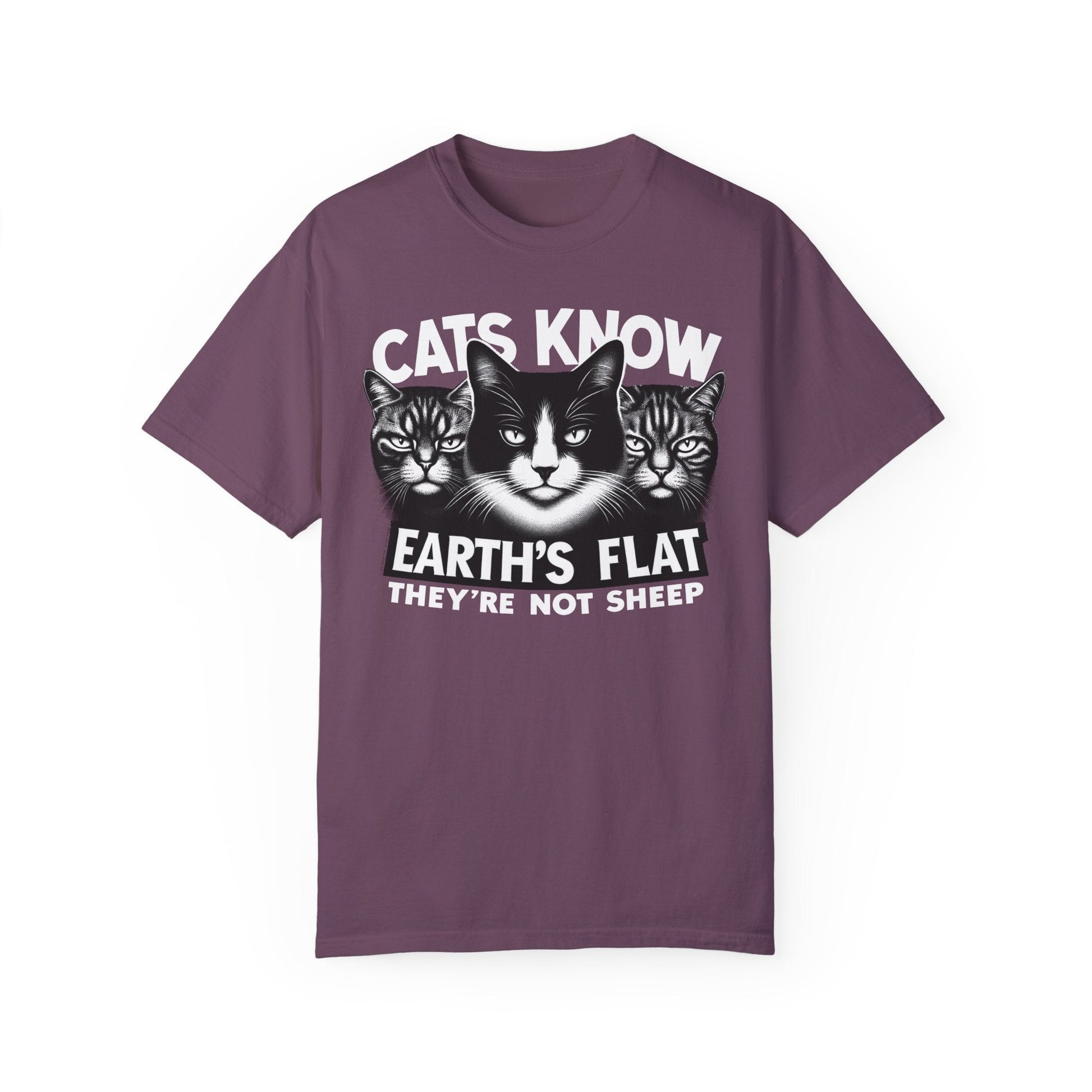 T-Shirt | Cats Know | Berry